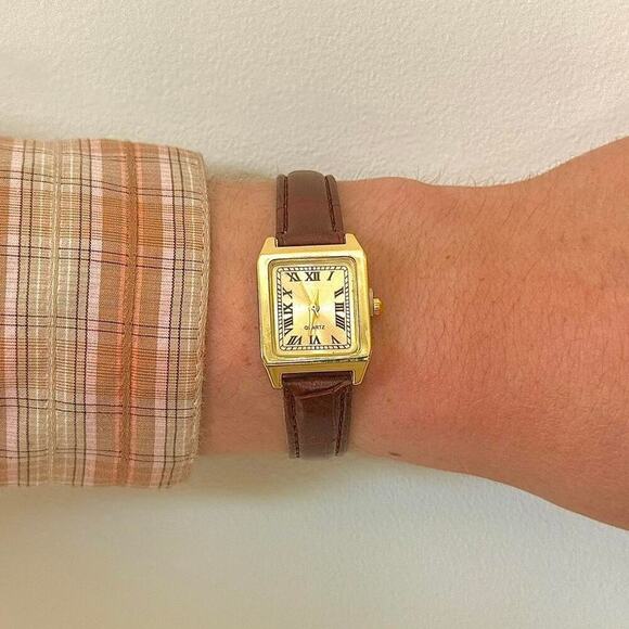 Y2K Gold Brown Leather Quartz Watch with Roman Numerals Unisex 8.5" New - Picture 2 of 4